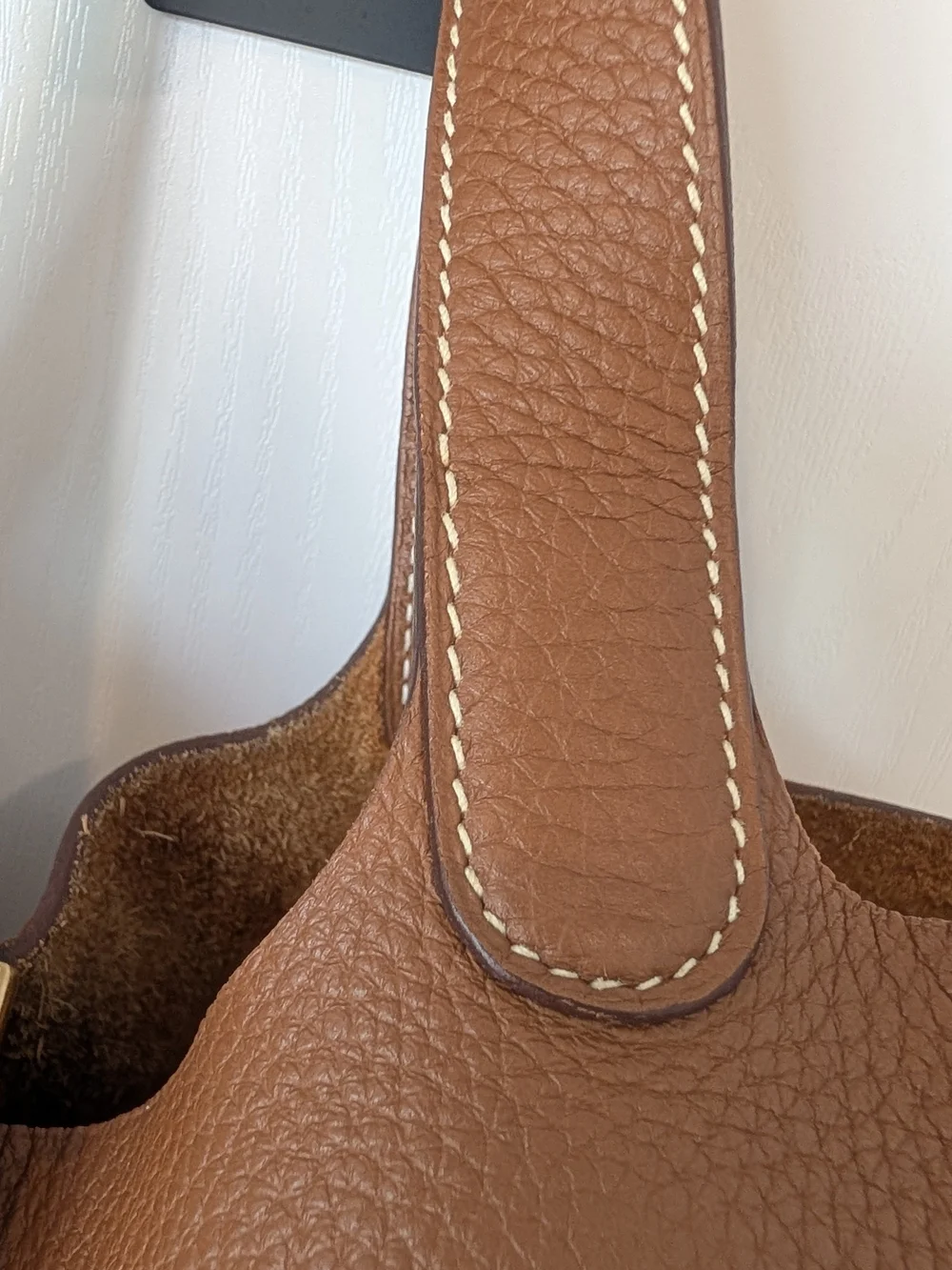 Hermes excellent pre